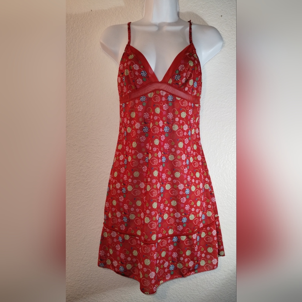 Pout Nightie Red Print size Medium Barbiecore